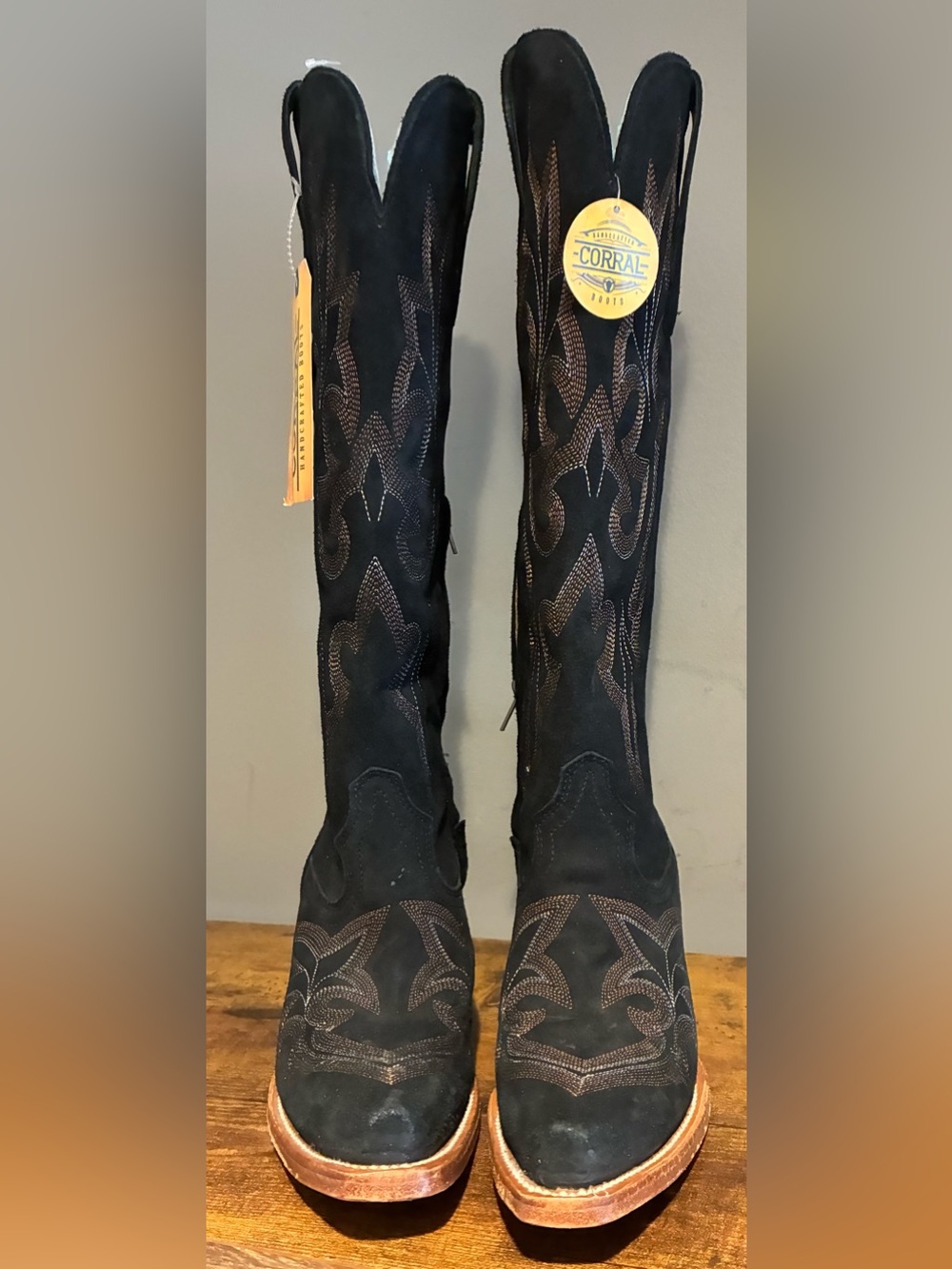 Corral Women’s Black Embroidered Tall Western Boots A4436 Size 6.5 M Side Zip